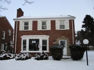 8232 Bingham St, Detroit, MI 48228