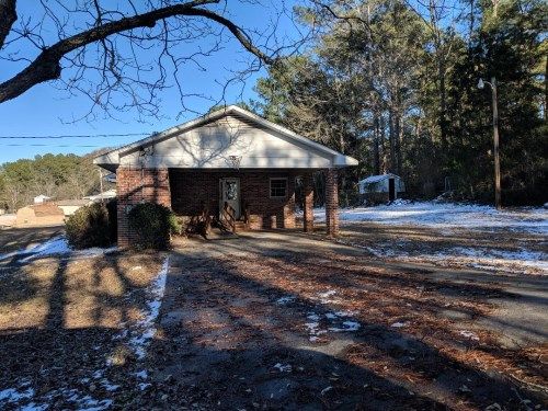 465 Bowden St, Brundidge, AL 36010