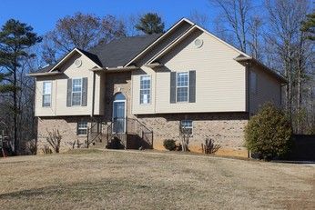 275 Maple Crest Ln, Odenville, AL 35120