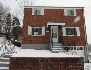 115 Harbison Pl, Pittsburgh, PA 15212