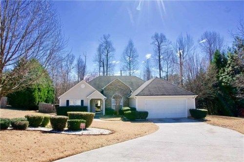 668 Stonecrest Dr, Loganville, GA 30052