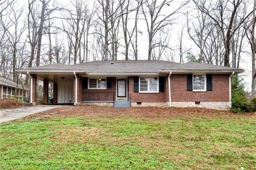 2180 Leafmore Dr, Decatur, GA 30033