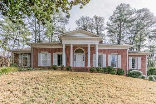 2473 Hyde Manor Dr NW, Atlanta, GA 30327