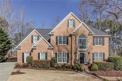 400 Brook Circle, Roswell, GA 30075