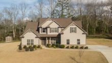 7340 Hedgerose Dr Cumming, GA 30028