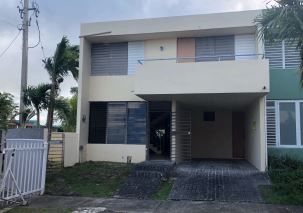 A-9 Villas Del Madr, Carolina, PR 00987