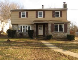 242 Maple Ave, Morton, PA 19070