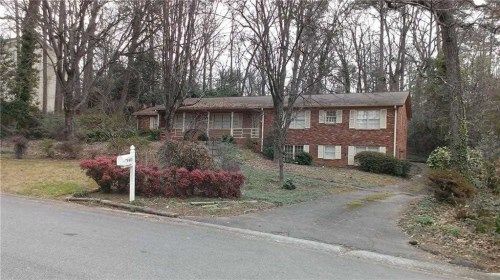 805 Glenairy Dr, Atlanta, GA 30328