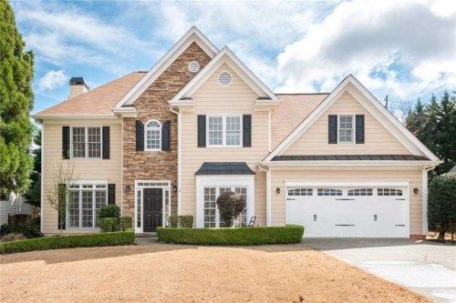 555 Rose Border Dr, Roswell, GA 30075