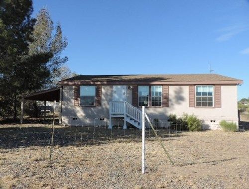 20687 E Prickly Pear Dr, Mayer, AZ 86333