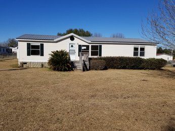 213 Cardinal Dr., Robertsdale, AL 36567