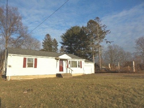 14 Kathy Dr, Seymour, CT 06483