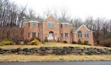 29 Crescent Dr Ringwood, NJ 07456