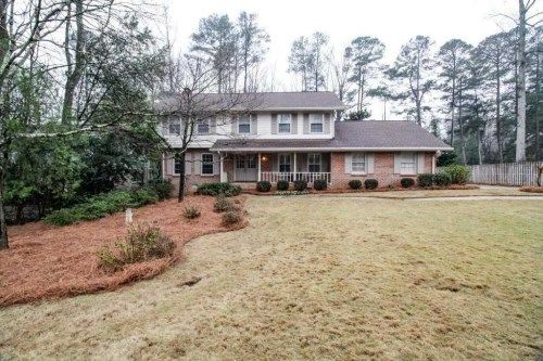 5699 Bend Creek Rd, Atlanta, GA 30338