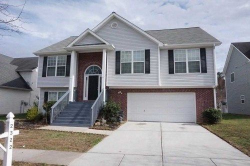 2322 Temple View Dr, Snellville, GA 30078