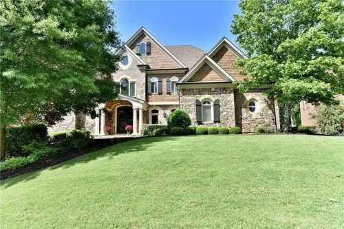 8530 Saint Marlo Fairway Dr, Duluth, GA 30097