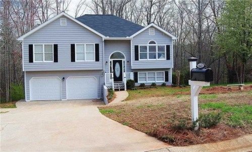 5643 Pipsissewa Dr, Flowery Branch, GA 30542