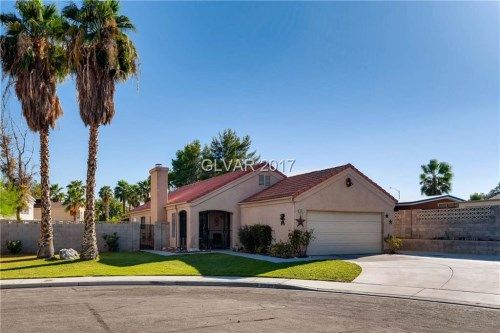 6833 Midpark Circle, Las Vegas, NV 89145