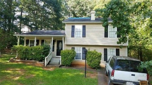 660 Fairforest Ct, Stone Mountain, GA 30088