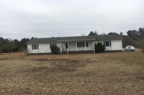 527 Round Swamp Rd, Loris, SC 29569