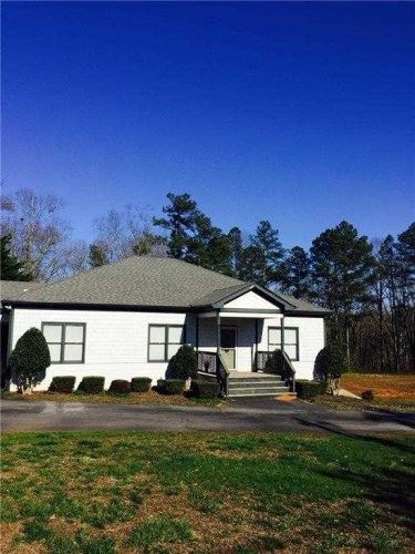 6725 Millwood Rd, Cumming, GA 30041