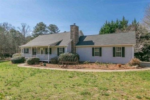 4854 Shannon Rd, Loganville, GA 30052