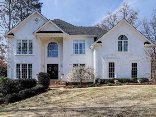 645 Summer Grass Ln, Roswell, GA 30075