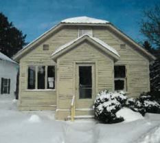 209 E Harrie St, Newberry, MI 49868