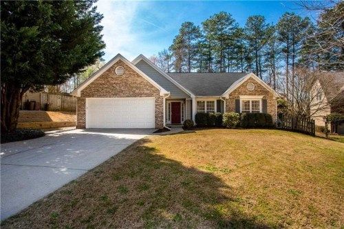 4224 Chatham Crest Ln, Buford, GA 30518