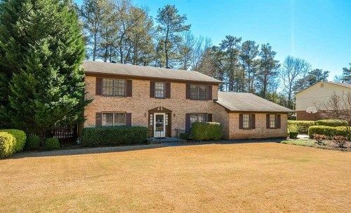 5664 Seville Ln, Stone Mountain, GA 30087