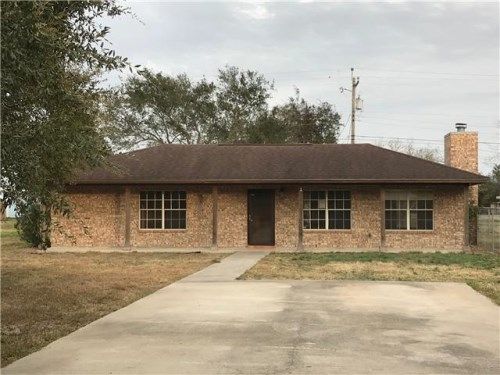 402 Franklin Ave, Agua Dulce, TX 78330