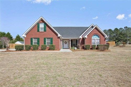 1608 Lake View Ct, Loganville, GA 30052