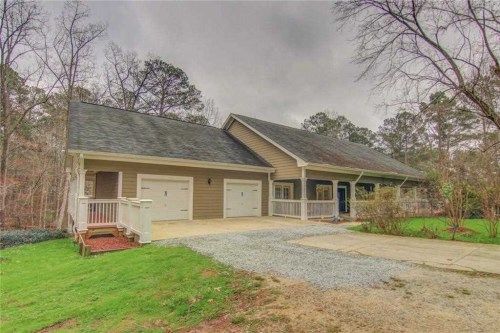 445 Cardinal Dr, Monticello, GA 31064