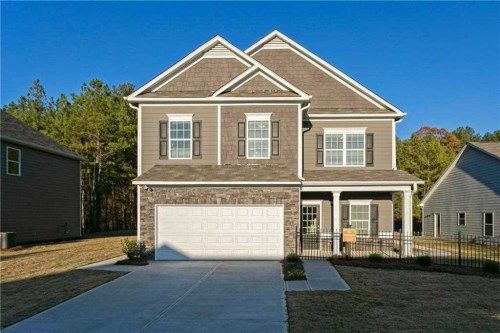 831 Blind Brook Circle Dr, Hoschton, GA 30548