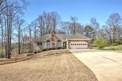 162 Mcever Ln, Hoschton, GA 30548