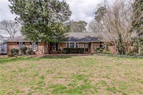 620 Wyncourtney Dr, Atlanta, GA 30328