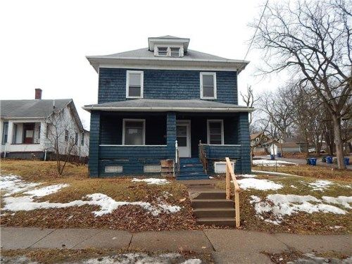 1204 Iowa St, Davenport, IA 52803