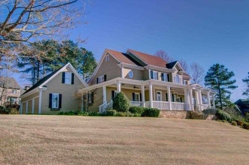 3515 Lake Breeze Ln, Gainesville, GA 30506