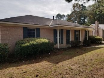 2607 Pine Forrest Cir, Selma, AL 36701