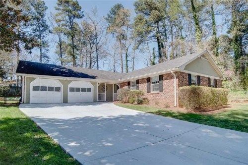 586 Maribee Dr, Tucker, GA 30084