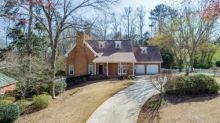 635 Kings Grant Walk Roswell, GA 30075