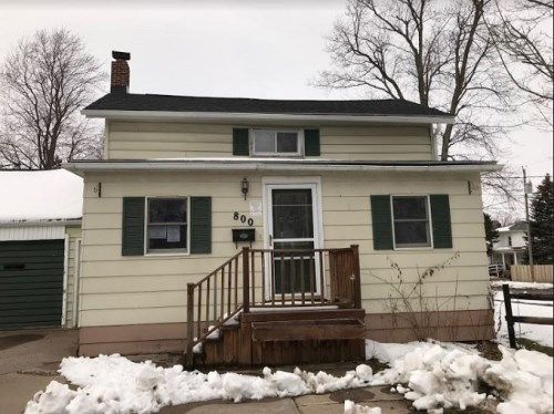 800 Gwinn St, Medina, NY 14103