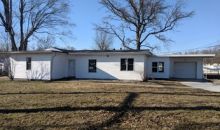 200 W Country Ln Collinsville, IL 62234