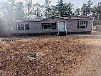 114 Ten Acres Trl, Raeford, NC 28376