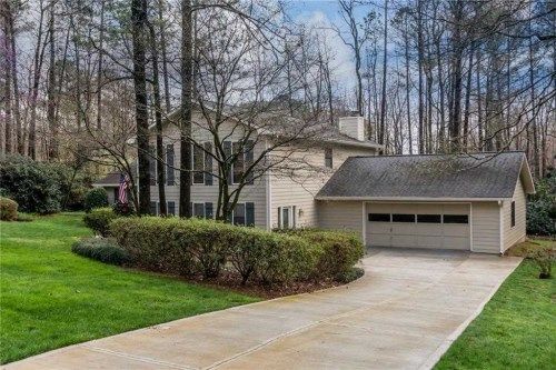 4656 Walden Ln, Marietta, GA 30062