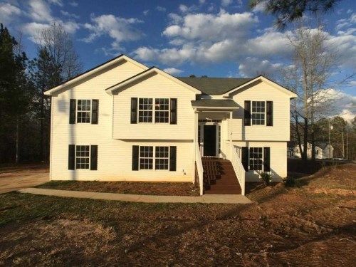 16 Pine Grove Dr, Lagrange, GA 30241