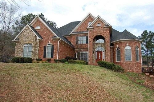 2401 Legacy Maple Dr, Braselton, GA 30517