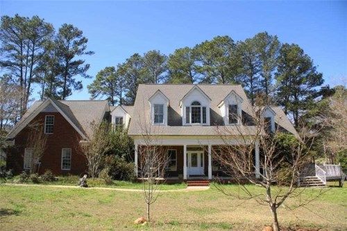 640 W Macedonia Church Rd, Oxford, GA 30054