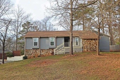 904 Lost Creek Circle, Stone Mountain, GA 30088