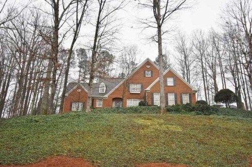 800 Dewfield Ct, Alpharetta, GA 30022